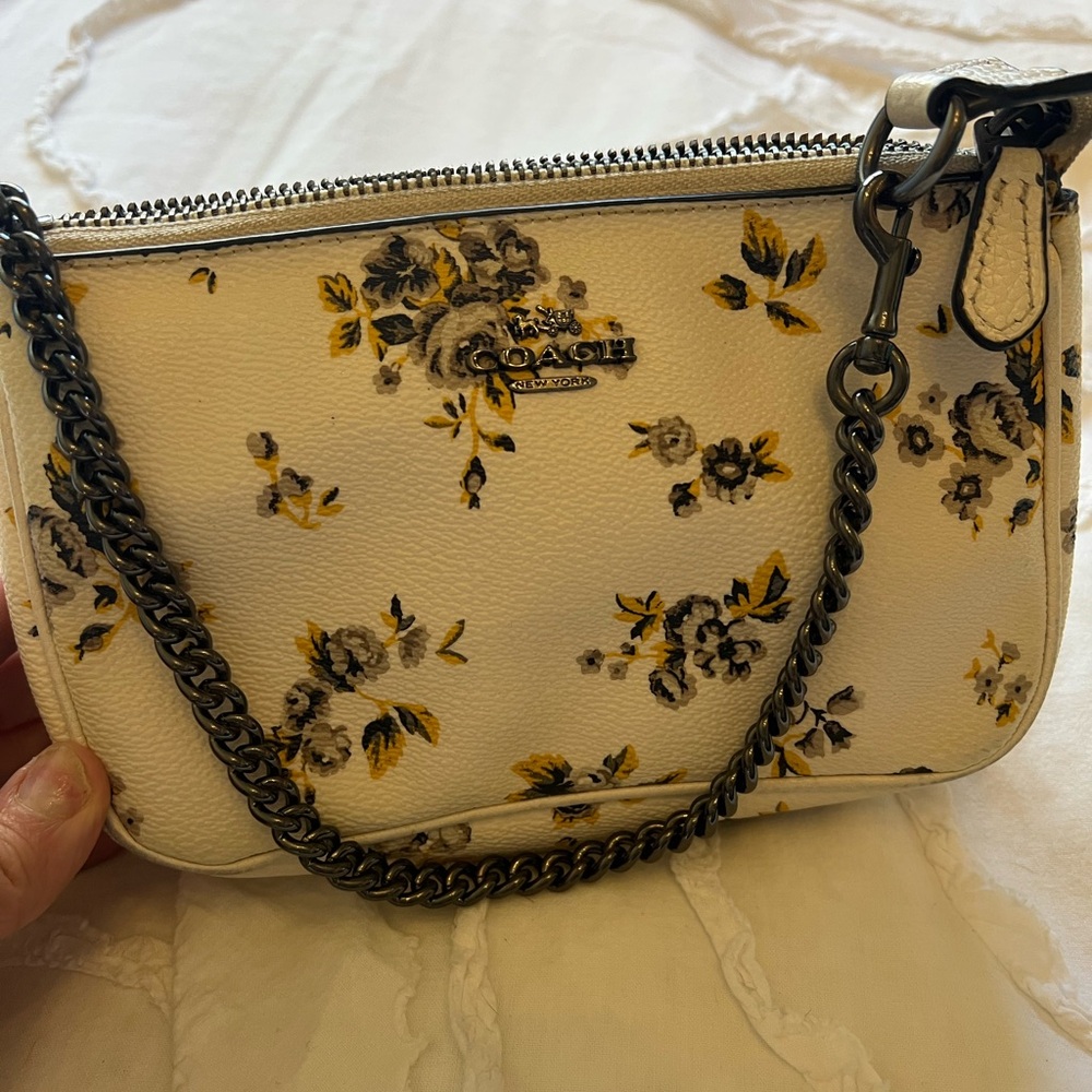 Coach Cream Floral Mini Shoulder Bag with Black Chain - Picture 2 of 4